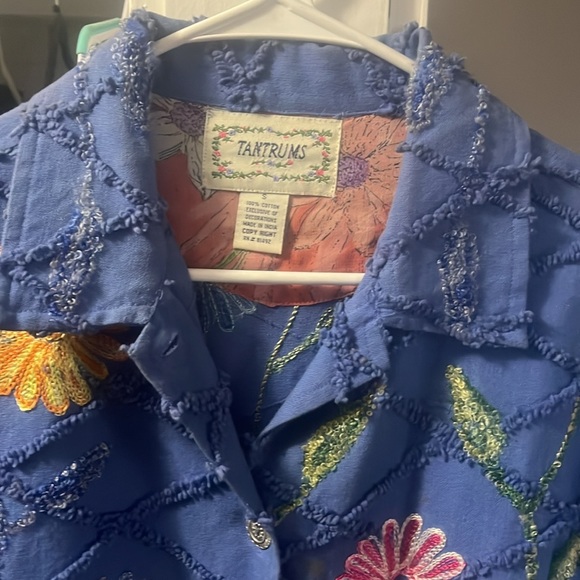 Embroidered Jacket - Picture 4 of 4